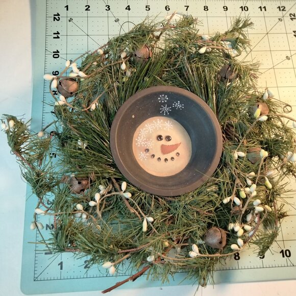 Snowman Wreath Rustic Jingle Bell Green Pine White Berry Handcrafted Centerpiece - Picture 2 of 7